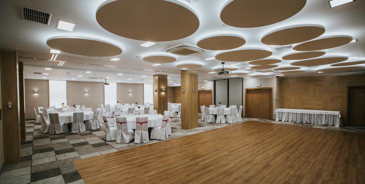Hotel Radocza Park Business 외부 사진